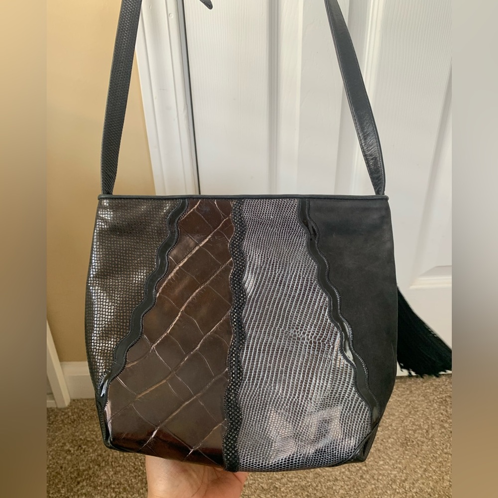 Vintage Accents by Sharif crossbody bag